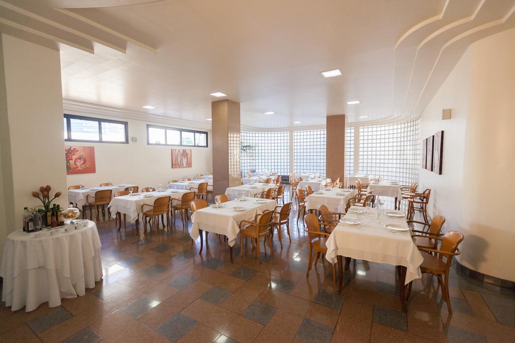 Dimas Lessa Hotel Montes Claros Exterior photo